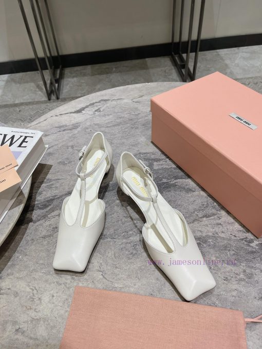MIU MIU 24 Spring/Summer New Collection Retro Square Head Thick Heel Cool DragSimple yet cla78gsmrir - Image 3