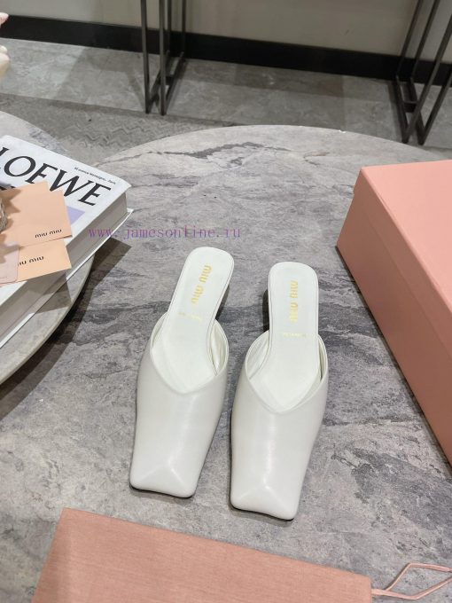 MIU MIU 24 Spring/Summer New Collection Retro Square Head Thick Heel Cool DragSimple yet cladtz7bsp5