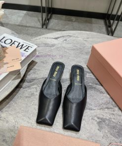 MIU MIU 24 Spring/Summer New Collection Retro Square Head Thick Heel Cool DragSimple yet clagoumrjvq