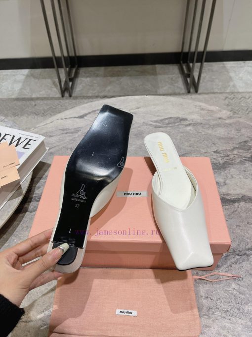 MIU MIU 24 Spring/Summer New Collection Retro Square Head Thick Heel Cool DragSimple yet cladtz7bsp5 - Image 10