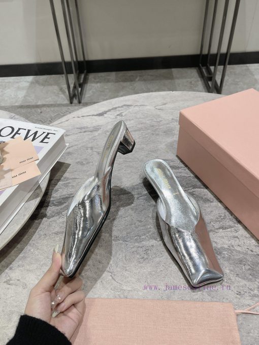 MIU MIU 24 Spring/Summer New Collection Retro Square Head Thick Heel Cool DragSimple yet cla8olmslkr - Image 4