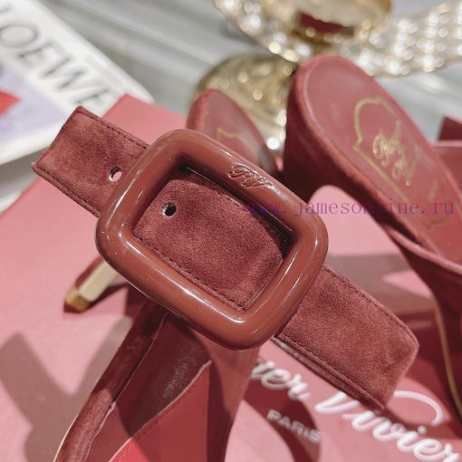 Roger Vivier's new slippers feature a single and double strap design with genuine leather sqlmeytjm4 - Image 9