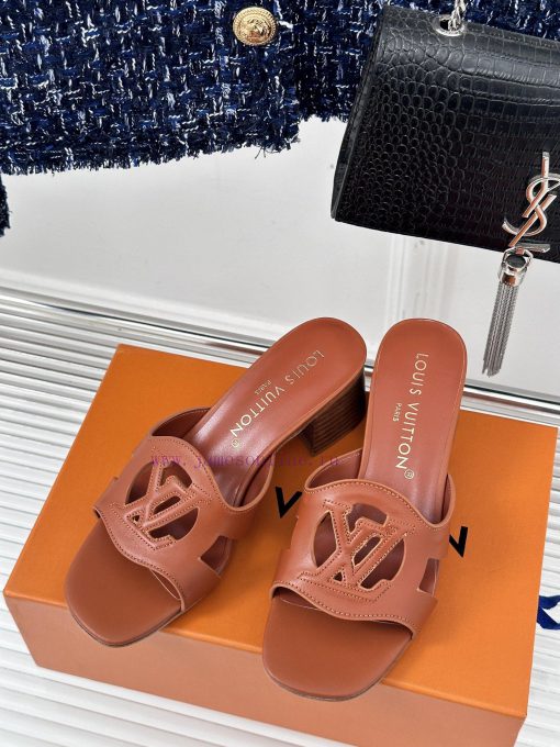 L * V donkey brand classic explosive hollow out designThick heeled slippersThe fabric is madrjm8s53s - Image 3