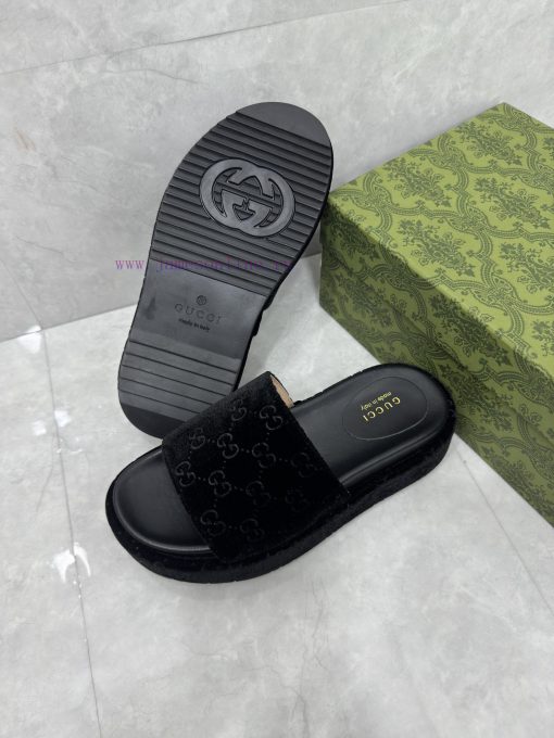 New women's thick soled slippers and sandals for spring and summerThe GG logo was first usedv09q6juv - Image 10