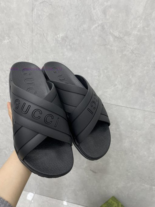 ️Gucci official website unisex woven rubber slippers sandalsThe mixed style continues to enr9qlyppvk - Image 9