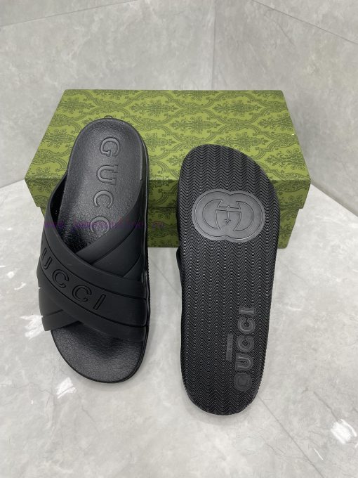 ️Gucci official website unisex woven rubber slippers sandalsThe mixed style continues to enr9qlyppvk - Image 10