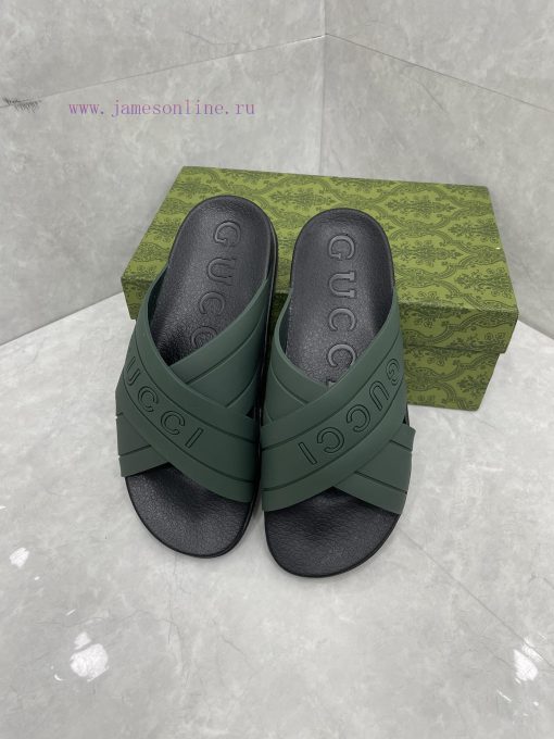️Gucci official website unisex woven rubber slippers sandalsThe mixed style continues to enr9m4doeek - Image 4