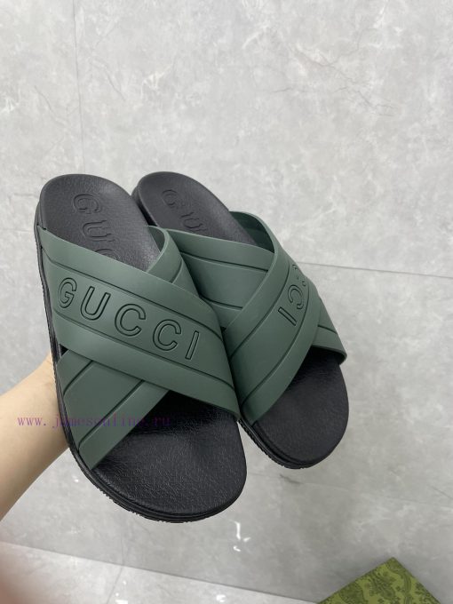 ️Gucci official website unisex woven rubber slippers sandalsThe mixed style continues to enr9m4doeek - Image 7