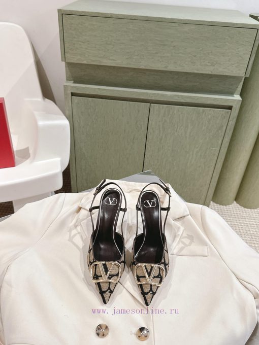 Flat bottomed | ² ⁰ ² 4 𝐬𝐬 🤍🤎 Is your shoe cabinet missing a pair from the Four Seasons Verso63kuqhq - Image 2