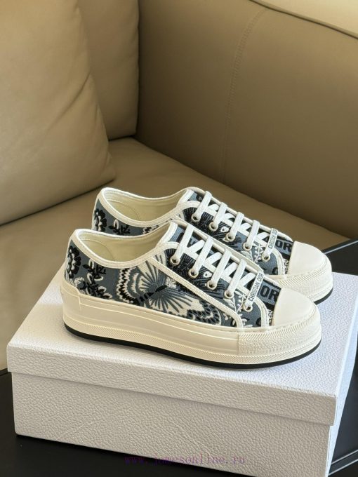 Insert 24 new colors in three colorsDior 24 Early Spring Red soled Embroidered SneakersThe t77iqc3ty