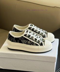 Insert 24 new colors in three colorsDior 24 Early Spring Red soled Embroidered SneakersThe tasn4hzz8