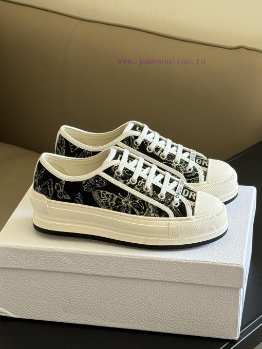 Insert 24 new colors in three colorsDior 24 Early Spring Red soled Embroidered SneakersThe tasn4hzz8