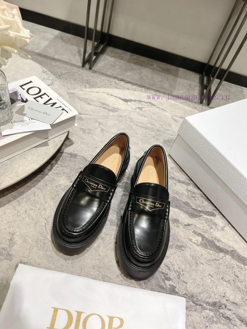 2024 Early Spring New Le Fu ShoesThe Le Fu shoes that are immediately desired are simple and2bb9j7up