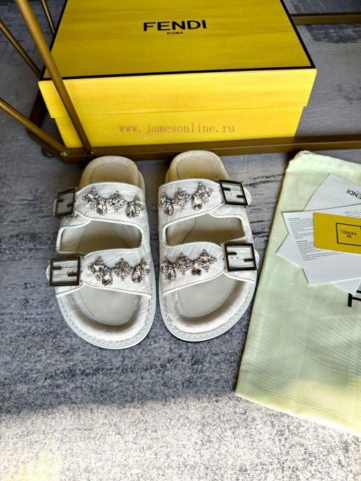 FENDI's latest popular double strap flat slippers with FF functional buckle, adorned with FFjbbfv4jn - Image 3
