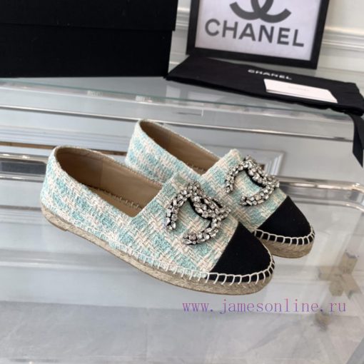 Chanel's new diamond fisherman shoes are crafted with top-notch craftsmanship, featuring purn2drpdg9 - Image 4