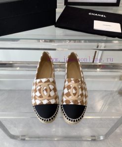 Chanel's new fisherman shoes are made with top-notch craftsmanship, with pure handmade stitce09wkqa4