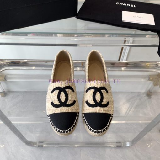 Chanel's new fisherman shoes are made with top-notch craftsmanship, with pure handmade stitczk0ntcii