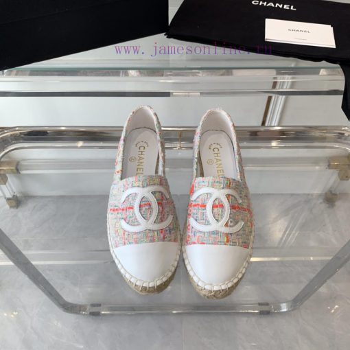 Chanel's new fisherman shoes are made with top-notch craftsmanship, with pure handmade stitcrq4nmxmb - Image 2