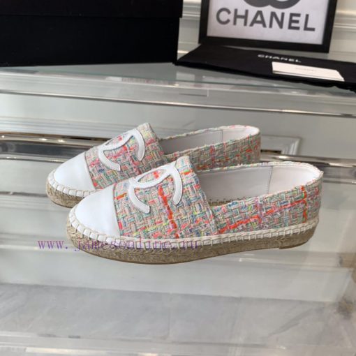 Chanel's new fisherman shoes are made with top-notch craftsmanship, with pure handmade stitcrq4nmxmb - Image 3