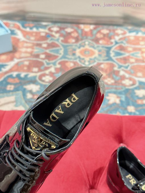 ️  PRADA makes a hot debut with top-notch photos, original remastered version, super regulare6tdokwe - Image 8