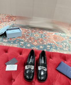 ️  PRADA makes a hot debut with top-notch photos, original remastered version, super regularbjczuoxp