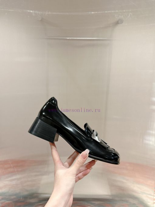 ️  PRADA makes a hot debut with top-notch photos, original remastered version, super regularbjczuoxp - Image 3