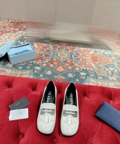 ️  PRADA makes a hot debut with top-notch photos, original remastered version, super regular38alijy8