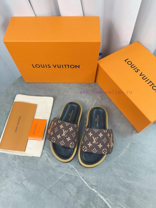 LV Lv brand L Home 2023 popular embossed logo embossed cool slippers. This Pool Pillow Comfomudnq1ky - Image 3