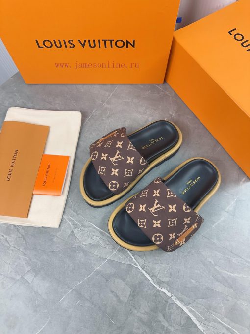 LV Lv brand L Home 2023 popular embossed logo embossed cool slippers. This Pool Pillow Comfomudnq1ky - Image 4