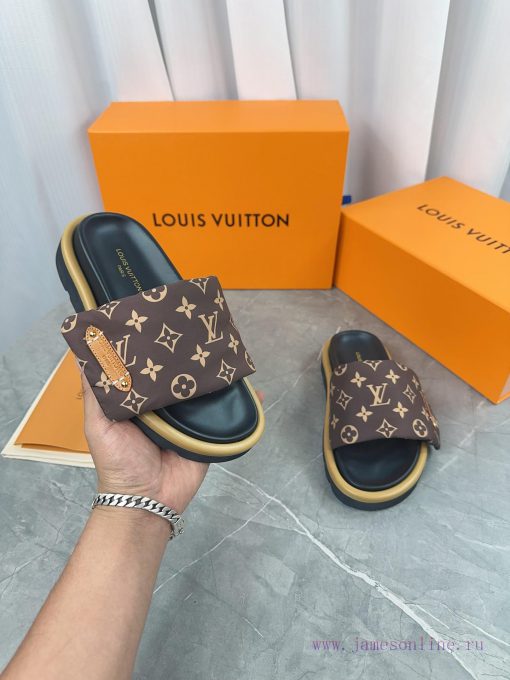 LV Lv brand L Home 2023 popular embossed logo embossed cool slippers. This Pool Pillow Comfomudnq1ky - Image 6
