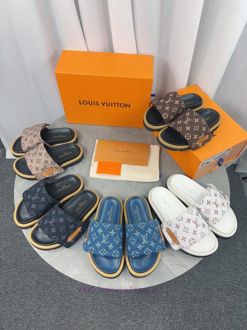 LV Lv brand L Home 2023 popular embossed logo embossed cool slippers. This Pool Pillow Comfoumzqq28o