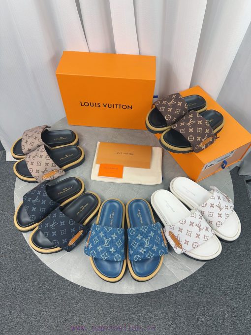 LV Lv brand L Home 2023 popular embossed logo embossed cool slippers. This Pool Pillow Comfoumzqq28o - Image 2