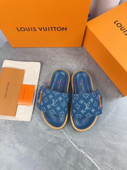 LV Lv brand L Home 2023 popular embossed logo embossed cool slippers. This Pool Pillow Comfosbnxf2gw - Image 11