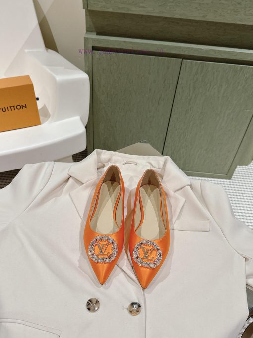 Louis Vuitton | ² ⁰ ² 4 𝐬𝐬 🤍🤎 𝐋𝐨𝐮𝐢𝐬𝐕𝐮𝐢𝐭𝐭𝐨𝐧 LV Cruise Women's Shoes Early Spring New Beautifuiibqrydp - Image 2