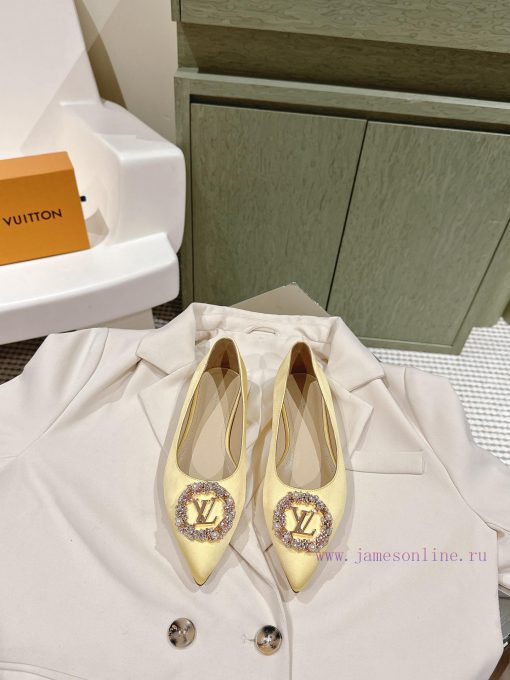 Louis Vuitton | ² ⁰ ² 4 𝐬𝐬 🤍🤎 𝐋𝐨𝐮𝐢𝐬𝐕𝐮𝐢𝐭𝐭𝐨𝐧 LV Cruise Women's Shoes Early Spring New Beautifutymz9itk - Image 2