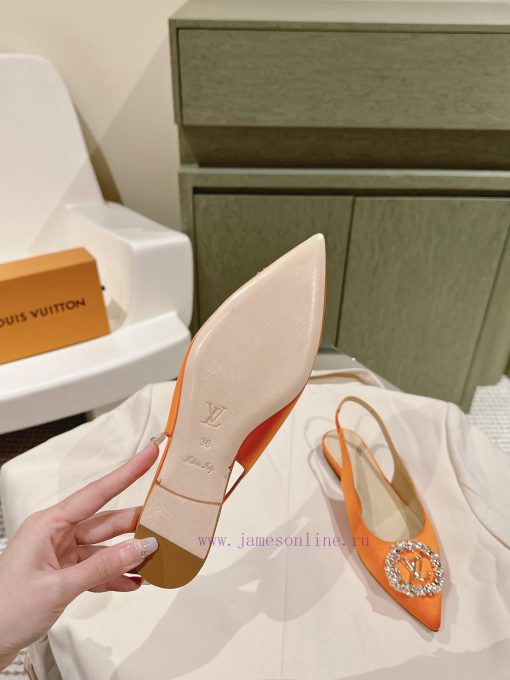 Louis Vuitton | ² ⁰ ² 4 𝐬𝐬 🤍🤎 𝐋𝐨𝐮𝐢𝐬𝐕𝐮𝐢𝐭𝐭𝐨𝐧 LV Cruise Women's Shoes Early Spring New Beautifudo32y81j - Image 7
