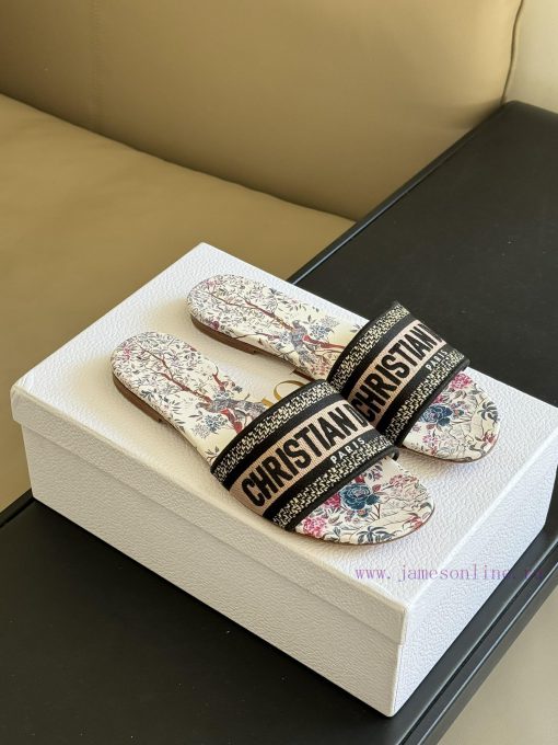 Dior ss24 new arrival～CD Home Classic Embroidered Slippers 24 New ColorsExquisite three-dimebjw40ium - Image 2