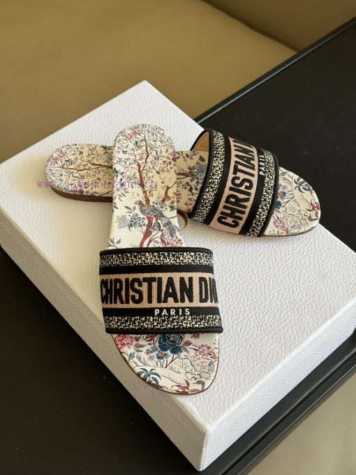 Dior ss24 new arrival～CD Home Classic Embroidered Slippers 24 New ColorsExquisite three-dimebjw40ium - Image 4