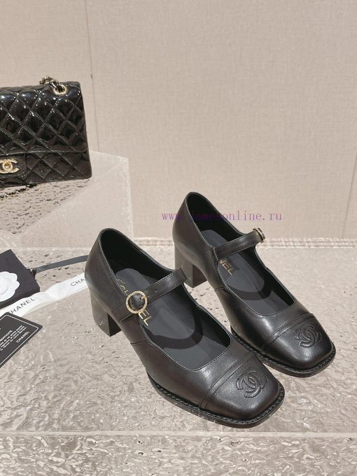 Spot sale𝐂𝐡 * 𝐧𝐞𝐥 23 Top selling productAuthentic gradeColor: Black/White/ApricotImported miwzsgoacc - Image 5