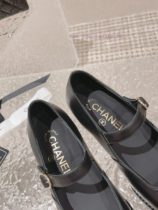 Spot sale𝐂𝐡 * 𝐧𝐞𝐥 23 Top selling productAuthentic gradeColor: Black/White/ApricotImported miwzsgoacc - Image 8