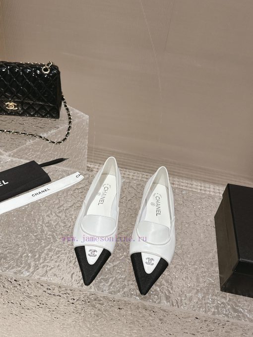 Spot sale𝐂𝐡 * 𝐧𝐞𝐥 23 Top selling productAuthentic gradeColor: Black/White/ApricotImported mi9epz9xu1 - Image 2