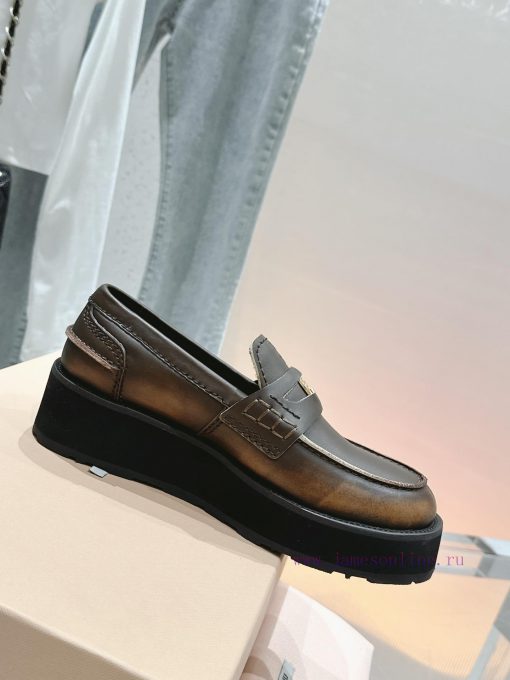 𝐌𝐢𝐮𝐌𝐢𝐮 Top qualityNew Product Launch | Retro Coin Driving Shoes Le Fu ShoesThis gold coin cawwjzg9yr - Image 2
