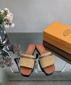 TOD * woven grass vine one word slippers——————————This cool mop is handmade with grass and rh34bnc5o