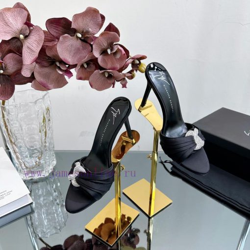 Giuseppe Zanotti - SS2024 New Spring and Summer Collection Diamond Button Single Shoes/Slipp2kj4m3vr