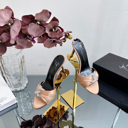 Giuseppe Zanotti - SS2024 New Spring and Summer Collection Diamond Button Single Shoes/Slippyk10w5ze