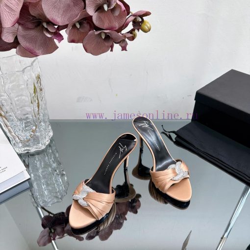 Giuseppe Zanotti - SS2024 New Spring and Summer Collection Diamond Button Single Shoes/Slippyk10w5ze - Image 6