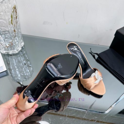 Giuseppe Zanotti - SS2024 New Spring and Summer Collection Diamond Button Single Shoes/Slippyk10w5ze - Image 10