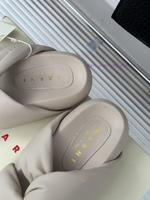 Pre sale will be released after the yearMarni | Marni 24S Bread Cross SlippersThis series is4cp2gic7 - Image 9