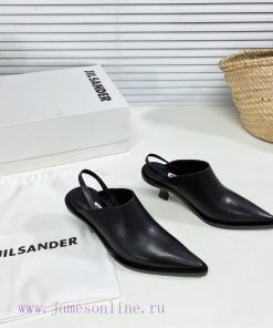 Jil Sander's Spring/Summer New Cat Heel Pointed Single Shoes with Baotou Slippers exude a seknddebag