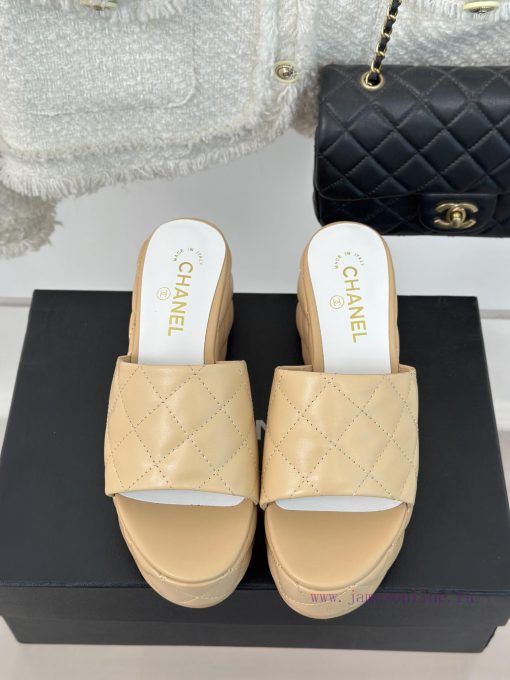 Chanel | Chanel 23c New ProductLingge thick soled sponge sandals and slippersA must-have coo0aa7v6zj - Image 5